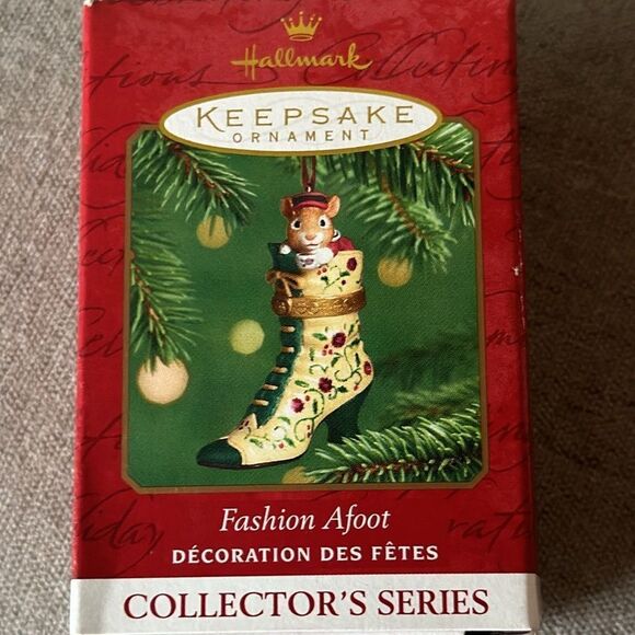Hallmark Keepsake Ornament: 2001 Fashion Afoot - Picture 7 of 7